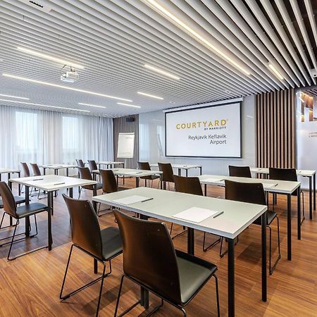 Отель Courtyard By Marriott Reykjavik Keflavik Airport Экстерьер фото