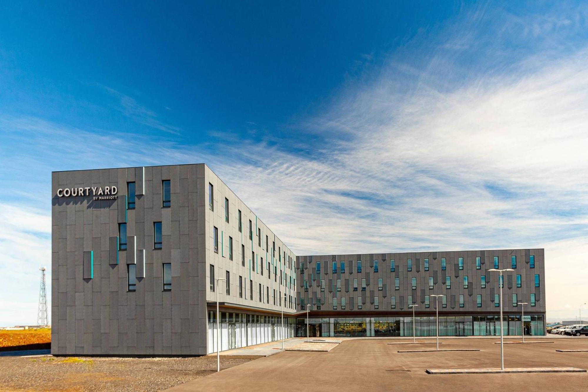 Отель Courtyard By Marriott Reykjavik Keflavik Airport Экстерьер фото